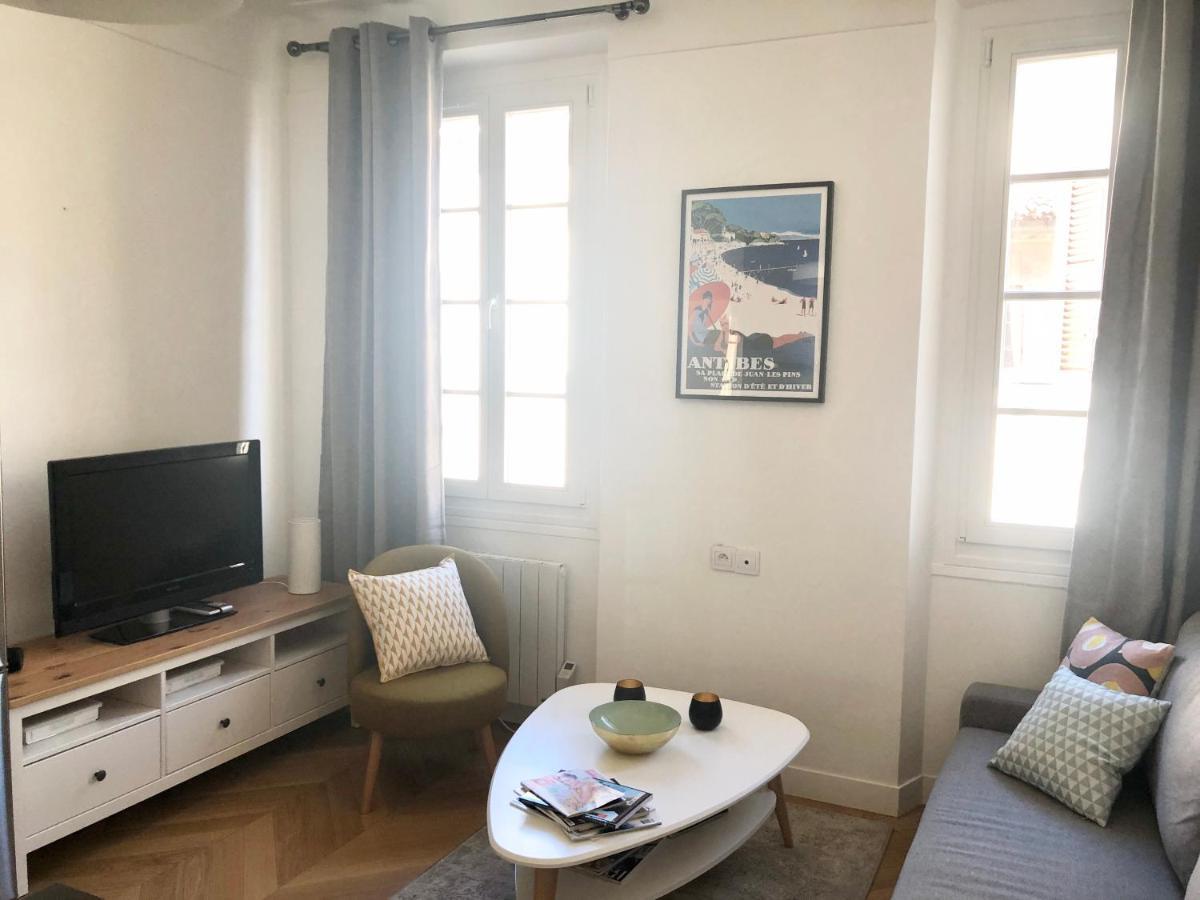 Charming And Modernly Designed 2 Bedroom - Old Town Antibes Exterior foto